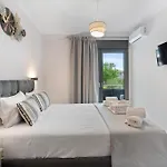 Avanto Lefkas Awaits דירה