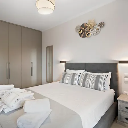 Avanto Lefkas Awaits