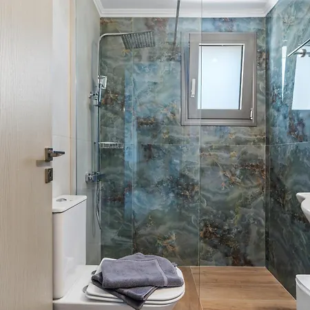 Avanto Lefkas Awaits Lefkáda