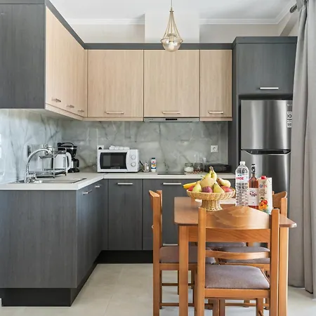 Avanto Lefkas Awaits *